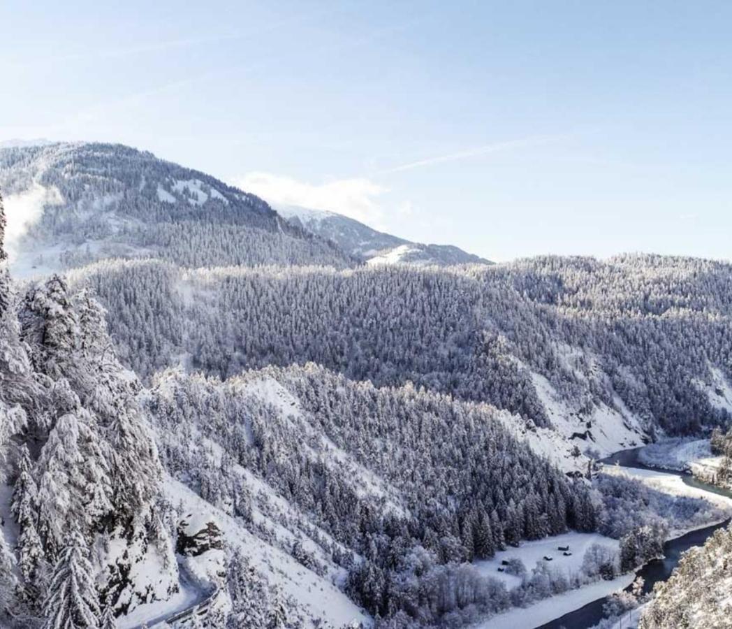 Ferienwohnung Graubünden Bonaduz Exterior foto